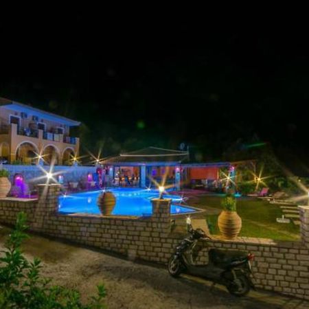Villa Birlis Liapades Exterior photo